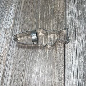 Vintage Tin Metal Bass Fish Cookie Cutter w/ Handle 5 1/2” L Approximately